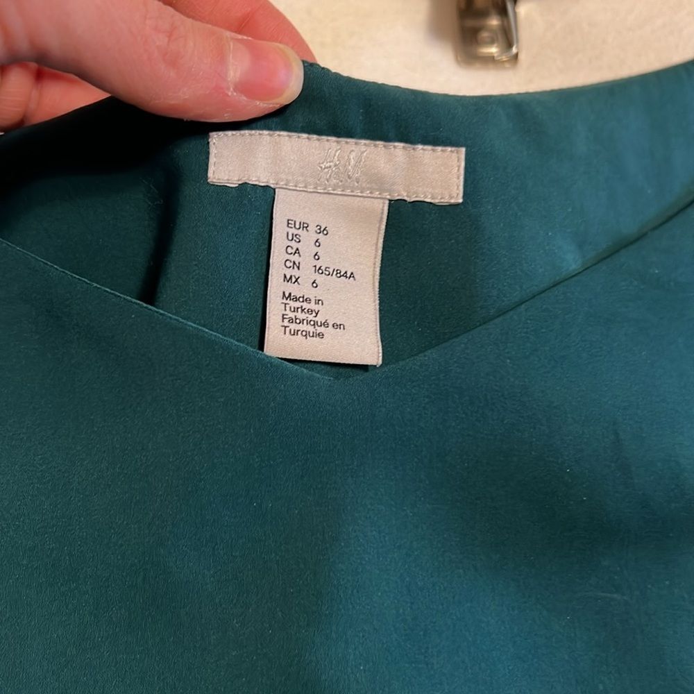 H&M Dress Blouse - Picture 2 of 4